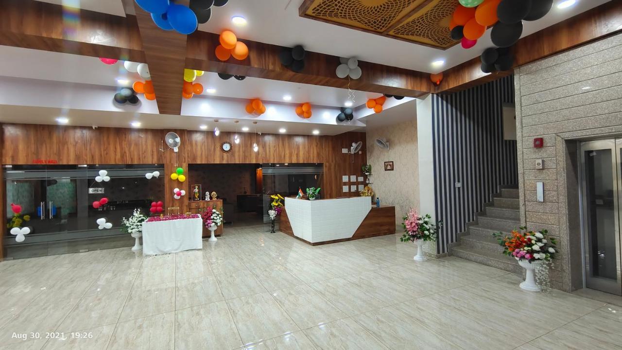 Kesar Hotel Viramgam 外观 照片