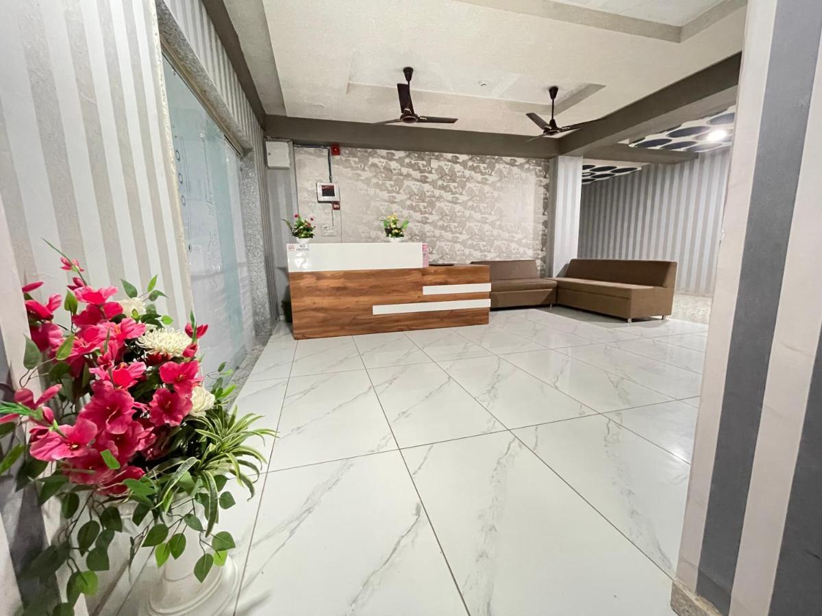 Kesar Hotel Viramgam 外观 照片
