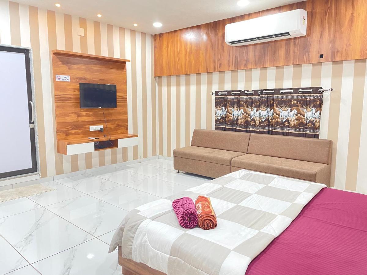 Kesar Hotel Viramgam 外观 照片